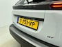 Peugeot e-2008 EV GT First Edition 54 kWh 156pk Automaat | 1ste Eigenaar | Afneembare Trekhaak | Elektrisch Verstelbare Bestuurdersstoel | Alcantara/Kunstlederen Bekleding | Navigatie | Climate Control | Cruise Control | Achteruitrijcamera | Parkeersensoren Achter | LED Koplampen | 17" Lichtmetalen Velgen | Apple Carplay/Android Auto |