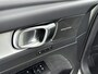 Volvo XC40 2.0 B4 Plus Dark | Trekhaak | Voorruitverwarming | Elektrische stoelen | Harman Kardon | Adaptieve cruise | BLIS | 18" |