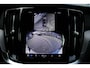 Volvo V60 T6 Plug-in hybrid AWD Plus Dark | Trekhaak Elektrisch Uitklapbaar | Verwarmbare voorstoelen en achterbank | Rondomzicht Camera | Premium Audio by Harman Kardon | Verwarmbare voorruit | Elektrisch Verstelb. Bestuurdersstoel Met Geheugen | Electronic Climate Controle |