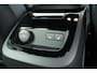 Volvo V60 2.0 T6 Plug-in hybrid AWD Plus Dark | Lichtmetalen Velgen 6-Spaaks 19" | Lederen Bekleding | Rondomzicht Camera | Trekhaak Elektrisch Uitklapbaar | Verwarmbare Voorruit | Premium Audio by Harman Kardon |  Elektrisch Verstelb. Bestuurdersstoel Met Geheugen | Electronic Climate Controle | Voorstoelen Verwarmd En Elektrische Lendesteunen |