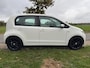 Volkswagen Up! 1.0 high up! BlueMotion met navigatie en airco