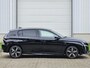 Peugeot 308 GT Hybrid Automaat / NIEUW / Fabrieksgarantie tot 28-3-2027 / Adaptief Cruise Control / Achteruitrijcamera / Apple Carplay & Android Auto / Climate Control / Navigatie /
