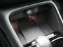 Volvo XC40 T4 Recharge R-Design Plug In Hybrid 211pk Dealer O.H PHEV | Panodak | Adaptive Cruise | 360 Camera | Alcantara Sportstoelen Memory & Verwarmd | Harman & Kardon | Apple Carplay | Stuur Verwarmd | Navigatie | Virtual | DAB |