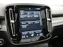 Volvo XC40 T4 Recharge R-Design Plug In Hybrid 211pk Dealer O.H PHEV | Panodak | Adaptive Cruise | 360 Camera | Alcantara Sportstoelen Memory & Verwarmd | Harman & Kardon | Apple Carplay | Stuur Verwarmd | Navigatie | Virtual | DAB |