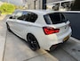 BMW 1-Serie 118i 136pk Automaat Executive PDC Navigatie LED
