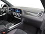Mercedes-Benz GLA 180 Business Solution AMG | Trekhaak Wegklapbaar | Apple Carplay & Android Auto | Panorama - Schuifdak | Multibeam Led | Stoelverwarming Voorin | Sfeerverlichting