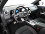 Mercedes-Benz GLA 180 Business Solution AMG | Trekhaak Wegklapbaar | Apple Carplay & Android Auto | Panorama - Schuifdak | Multibeam Led | Stoelverwarming Voorin | Sfeerverlichting