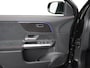 Mercedes-Benz GLA 180 Business Solution AMG | Trekhaak Wegklapbaar | Apple Carplay & Android Auto | Panorama - Schuifdak | Multibeam Led | Stoelverwarming Voorin | Sfeerverlichting