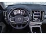 Volvo XC40 1.5 T2 Inscription | Trekhaak | Panoramadak | Adaptive cruise control | Lederen bekleding | Alarm | Dode hoek detectie BLIS | Elektrisch stoelverstelling | Stoel- en stuurverwarming | Navigatie | Apple Carplay / Android Auto |