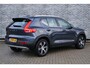 Volvo XC40 1.5 T2 Inscription | Trekhaak | Panoramadak | Adaptive cruise control | Lederen bekleding | Alarm | Dode hoek detectie BLIS | Elektrisch stoelverstelling | Stoel- en stuurverwarming | Navigatie | Apple Carplay / Android Auto |