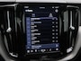 Volvo XC60 2.0 T6 350 Pk Plug-in hybrid AWD R-Design | Trekhaak | Panoramadak | Elektrische Achterklep | Carplay | Camera |  Stoelverwarming | Harmann Kardon | LED | 21 Inch | 85.722 Km!