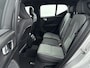Volvo XC40 2.0 B4 Plus Dark | Trekhaak | Reserve wiel | BLIS | Adaptive Cruiscontrol | Verwarmbare voorruit | Elektrische achterklep |