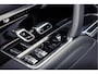 Land Rover Range Rover P460e HSE | 23 Inch Gloss Black | Shadow Pack | El.trekhaak | Pano | Head-up | Softclos