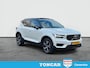 Volvo XC40 2.0 B3 R-Design | Schuifdak | Pilot Assist| Park Assist | 18" Lm-velgen | Two Tone Lak | Apple Carplay / Android Auto
