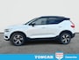 Volvo XC40 2.0 B3 R-Design | Schuifdak | Pilot Assist| Park Assist | 18" Lm-velgen | Two Tone Lak | Apple Carplay / Android Auto