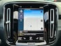 Volvo XC40 2.0 B3 R-Design | Schuifdak | Pilot Assist| Park Assist | 18" Lm-velgen | Two Tone Lak | Apple Carplay / Android Auto