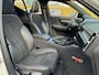 Volvo XC40 2.0 B3 R-Design | Schuifdak | Pilot Assist| Park Assist | 18" Lm-velgen | Two Tone Lak | Apple Carplay / Android Auto