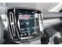 Volvo XC40 1.5 T5 Recharge Inscription | Dealer onderhouden | Harman Kardon | Elektrisch verstelbare voorstoelen | Panoramisch schuif/kanteldak | Stuurwielverwarming | Parkeerverwarming met timer | 360 graden camera |