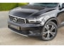 Volvo XC40 1.5 T5 Recharge Inscription | Dealer onderhouden | Harman Kardon | Elektrisch verstelbare voorstoelen | Panoramisch schuif/kanteldak | Stuurwielverwarming | Parkeerverwarming met timer | 360 graden camera |