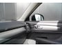 Volvo XC40 1.5 T5 Recharge Inscription | Dealer onderhouden | Harman Kardon | Elektrisch verstelbare voorstoelen | Panoramisch schuif/kanteldak | Stuurwielverwarming | Parkeerverwarming met timer | 360 graden camera |