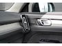 Volvo XC40 1.5 T5 Recharge Inscription | Dealer onderhouden | Harman Kardon | Elektrisch verstelbare voorstoelen | Panoramisch schuif/kanteldak | Stuurwielverwarming | Parkeerverwarming met timer | 360 graden camera |
