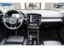 Volvo XC40 1.5 T5 Recharge Inscription | Dealer onderhouden | Harman Kardon | Elektrisch verstelbare voorstoelen | Panoramisch schuif/kanteldak | Stuurwielverwarming | Parkeerverwarming met timer | 360 graden camera |