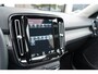 Volvo XC40 1.5 T5 Recharge Inscription | Dealer onderhouden | Harman Kardon | Elektrisch verstelbare voorstoelen | Panoramisch schuif/kanteldak | Stuurwielverwarming | Parkeerverwarming met timer | 360 graden camera |