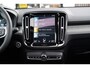 Volvo XC40 1.5 T5 Recharge Inscription | Dealer onderhouden | Harman Kardon | Elektrisch verstelbare voorstoelen | Panoramisch schuif/kanteldak | Stuurwielverwarming | Parkeerverwarming met timer | 360 graden camera |