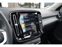 Volvo XC40 1.5 T5 Recharge Inscription | Dealer onderhouden | Harman Kardon | Elektrisch verstelbare voorstoelen | Panoramisch schuif/kanteldak | Stuurwielverwarming | Parkeerverwarming met timer | 360 graden camera |