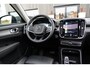 Volvo XC40 1.5 T5 Recharge Inscription | Dealer onderhouden | Harman Kardon | Elektrisch verstelbare voorstoelen | Panoramisch schuif/kanteldak | Stuurwielverwarming | Parkeerverwarming met timer | 360 graden camera |