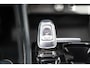 Volvo XC40 1.5 T5 Recharge Inscription | Dealer onderhouden | Harman Kardon | Elektrisch verstelbare voorstoelen | Panoramisch schuif/kanteldak | Stuurwielverwarming | Parkeerverwarming met timer | 360 graden camera |