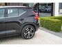 Volvo XC40 1.5 T5 Recharge Inscription | Dealer onderhouden | Harman Kardon | Elektrisch verstelbare voorstoelen | Panoramisch schuif/kanteldak | Stuurwielverwarming | Parkeerverwarming met timer | 360 graden camera |