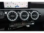 Mercedes-Benz A-klasse A250e AMG 218pk Hybrid Panoramadak *SOH 96%* Night pakket Widescreen Sfeerverlichting 19" LMV NLauto