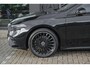 Mercedes-Benz A-klasse A250e AMG 218pk Hybrid Panoramadak *SOH 96%* Night pakket Widescreen Sfeerverlichting 19" LMV NLauto