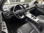 Hyundai Kona Electric EV Premium 64 kWh 204PK SOH 100%, Trekhaak, Head up, Rijklaar met beurt & garantie!