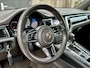 Porsche Macan 3.0 S Automaat | Leer, Panoramadak, Luchtvering, Trekhaak, Stoelverwarming V+A, PDC, Navigatie, Bi-xenon, USB, 21''