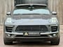 Porsche Macan 3.0 S Automaat | Leer, Panoramadak, Luchtvering, Trekhaak, Stoelverwarming V+A, PDC, Navigatie, Bi-xenon, USB, 21''