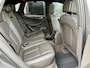 Porsche Macan 3.0 S Automaat | Leer, Panoramadak, Luchtvering, Trekhaak, Stoelverwarming V+A, PDC, Navigatie, Bi-xenon, USB, 21''