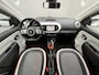 Renault Twingo Z.E. R80 Série Limitée Vibes / 100% Onderhouden / Achteruitrijcamera / Apple Carplay & Android Auto / Navigatie full map / Verwarmde Voorstoelen / Cruise- en Climate Control / Parkeersensoren achter / DAB Radio