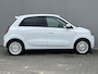 Renault Twingo Z.E. R80 Série Limitée Vibes / 100% Onderhouden / Achteruitrijcamera / Apple Carplay & Android Auto / Navigatie full map / Verwarmde Voorstoelen / Cruise- en Climate Control / Parkeersensoren achter / DAB Radio