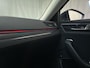 Skoda Superb Combi 1.5 TSI 150pk DSG ACT Business Edition Panoramadak Camera Stoelverwarming Sfeerverlichting