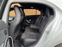 Mercedes-Benz A-klasse 180 Business Solution AMG | Panoramadak | Memory Stoelen | Sfeerverlichting | Multibeam Led | Camera | Keyless | Afneembare Trekhaak | Stoelverwarming | Apple Carplay | Android Auto |