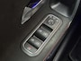 Mercedes-Benz A-klasse 180 Business Solution AMG | Panoramadak | Memory Stoelen | Sfeerverlichting | Multibeam Led | Camera | Keyless | Afneembare Trekhaak | Stoelverwarming | Apple Carplay | Android Auto |
