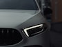 Mercedes-Benz A-klasse 180 Business Solution AMG | Panoramadak | Memory Stoelen | Sfeerverlichting | Multibeam Led | Camera | Keyless | Afneembare Trekhaak | Stoelverwarming | Apple Carplay | Android Auto |