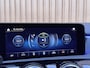 Mercedes-Benz A-klasse 180 Business Solution AMG | Panoramadak | Memory Stoelen | Sfeerverlichting | Multibeam Led | Camera | Keyless | Afneembare Trekhaak | Stoelverwarming | Apple Carplay | Android Auto |