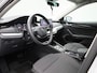 Skoda Octavia Combi 1.5 TSI MHEV Business Edition Metallic lak | Donker getint glas achter | Travel Assist Pakket | Comfort Pakket | Wegklapbare trekhaak | Navigatie Pakket