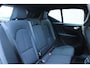 Volvo EX40 Single Motor Extended Range Plus 82 kWh | Lichtmetalen Velgen 5-Spaaks 19" | Stoffen Bekleding | Electronic Climate Controle | Voorstoelen + Stuurwiel Verwarmd  | Warmtepomp | Premium Audio by Harman Kardon | Google Navigatiesysteem | Apple Carplay/Android Auto | Cruise Control Adaptief Met Stop&Go En Stuurhulp |