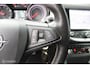 Opel Astra 1.0 Online Edition Navigatie | Camera | Stuur en Stoelverwarming | Parkeersensoren Voor en Achter.