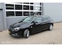 Opel Astra 1.0 Online Edition Navigatie | Camera | Stuur en Stoelverwarming | Parkeersensoren Voor en Achter.