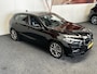 BMW 1-Serie 120 M SPORT DESIGN EDITION NAVIGATIE CRUISE CONTROL STOEL EN STUURVERWARMING PANORAMA SCHUIF/KANTELDAK BLUETOOTH TELEFOON APPLE CARPLAY/ANDROID RIJSTROOKSENSOREN PDC ZEER MOOI !! 3010